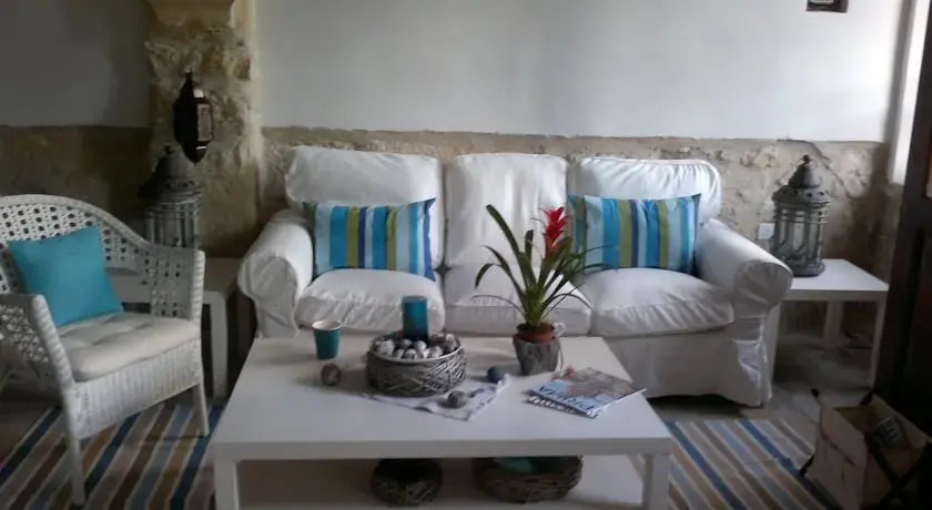 The Cottage at Finikoudes Beach