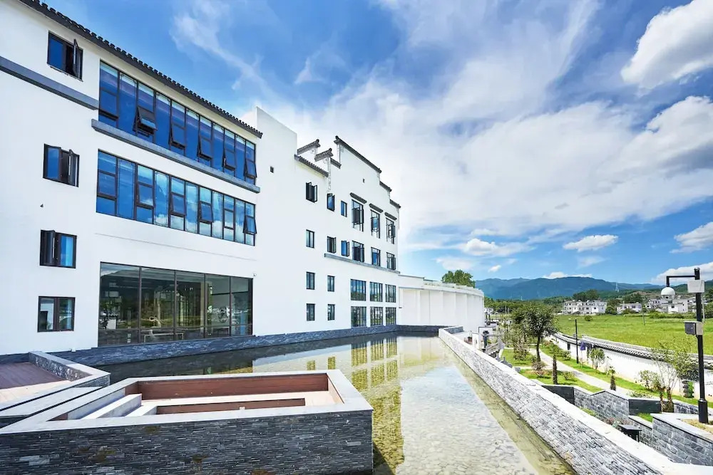 Wo Ge Yi Shu•Hong Cun Shui Mo Li Hotel