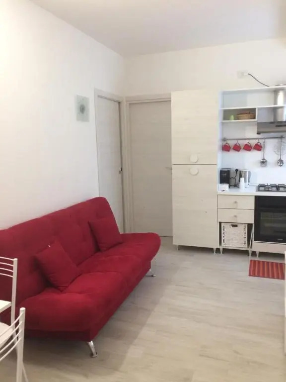 APPARTAMENTO RUBINO - Lovely Little Flat 3 Minutes From Golf Club 5 Minutes From Lake