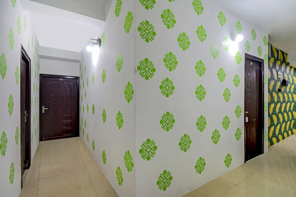 Hotel O ALISHA LODGE
