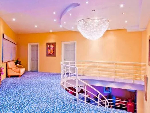 Tropicana Hotel