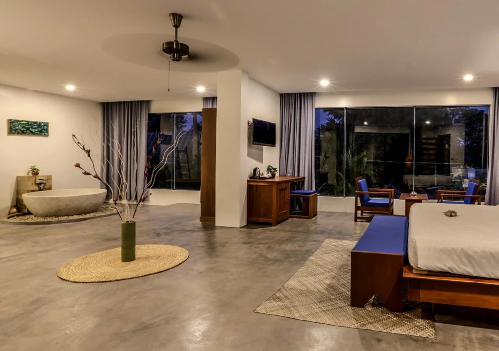 Chez Moi Suite and Spa