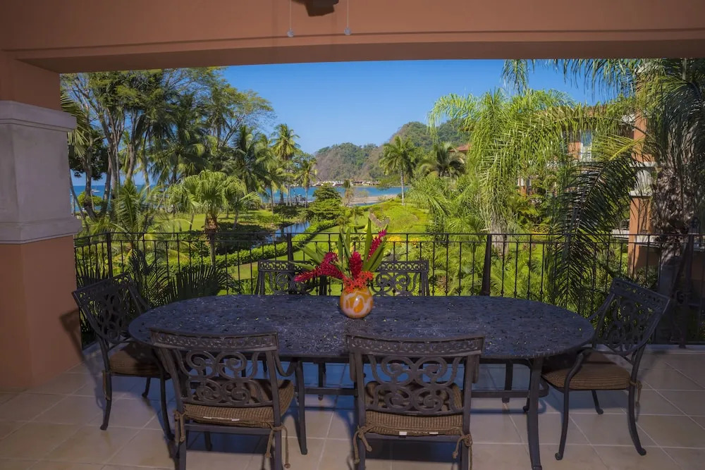 Bay Residence 8C 3 bdr Ocean View in Los Suenos