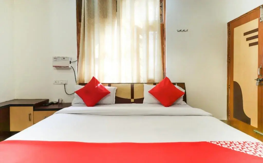 Zaina Guest House by OYO Rooms