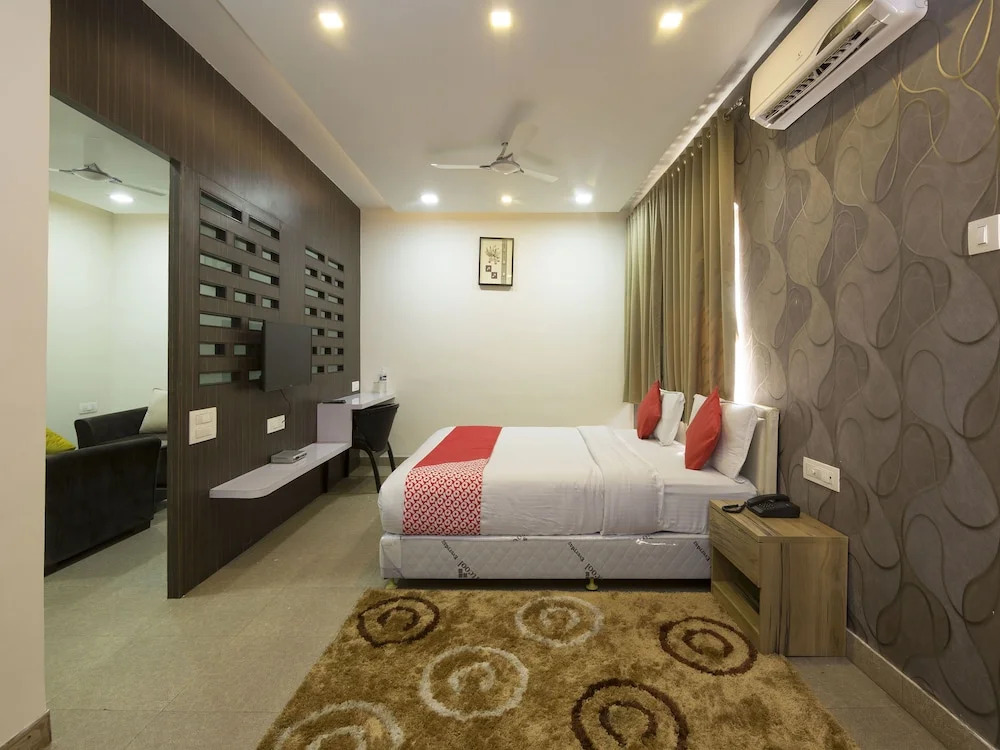 OYO 12977 Hotel 22 LW