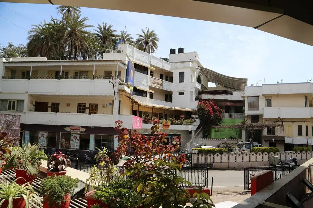Hotel Samrat International