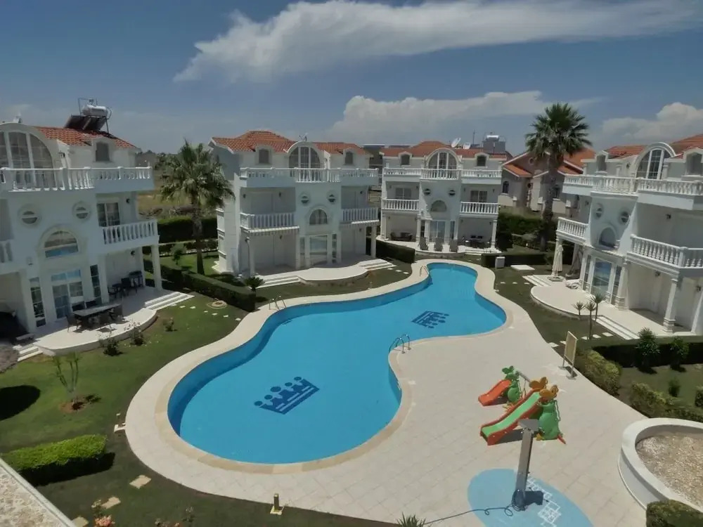 Villa Helios 11 by Elm