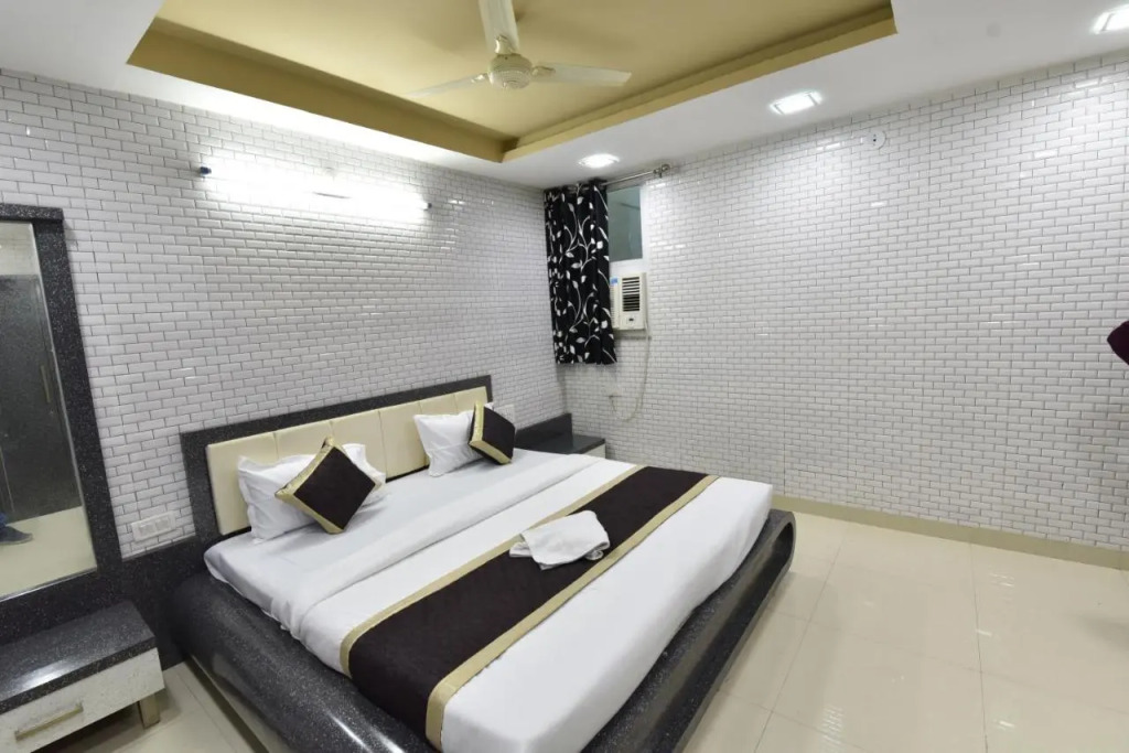 Hotel 7