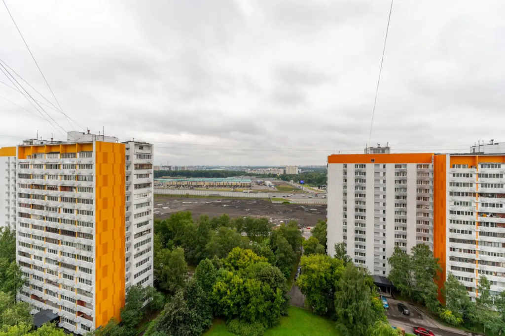 Moment House  на Генерала Тюленева 29к3