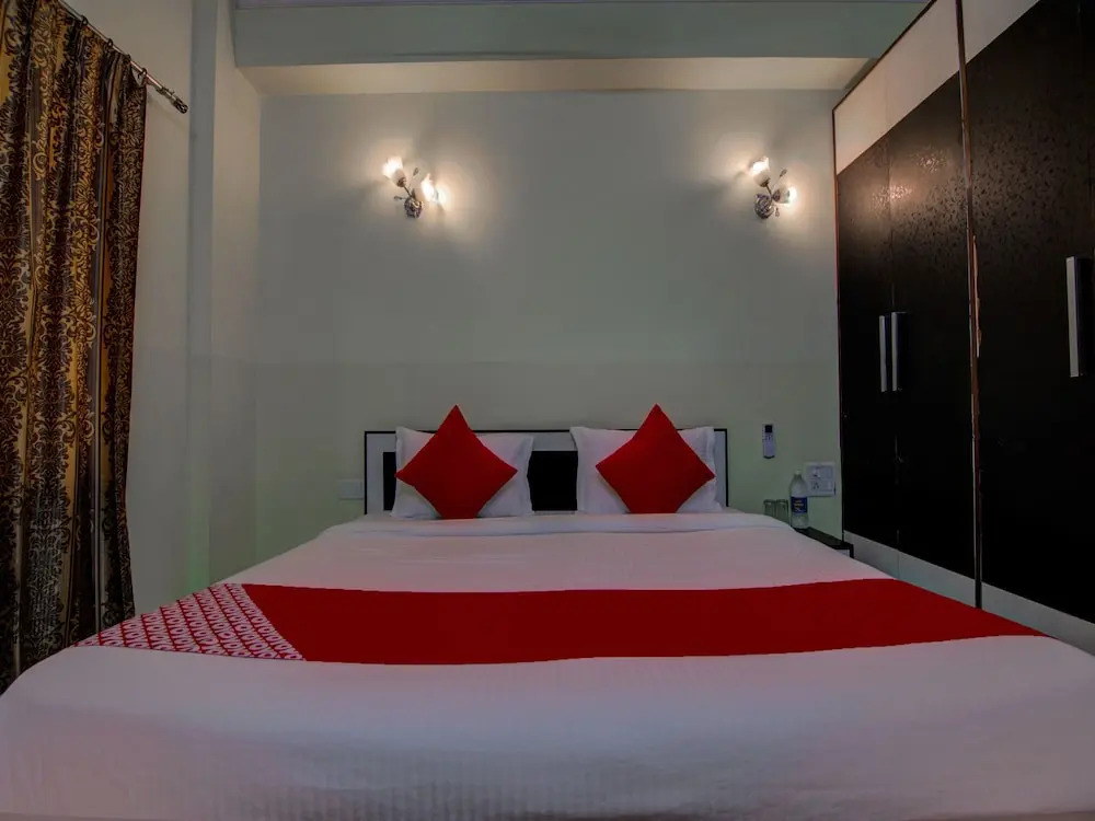 OYO 16104 Hotel Jai Palace