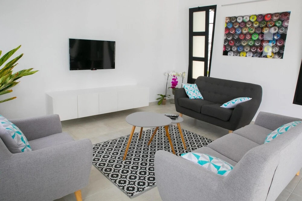 House With 3 Bedrooms in La Ligne-des-bambous, With Pool Access, Enclo