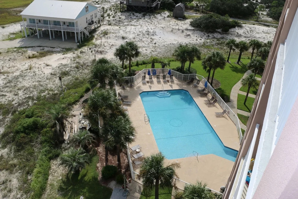 Dunes #701 - 2 Br Condo