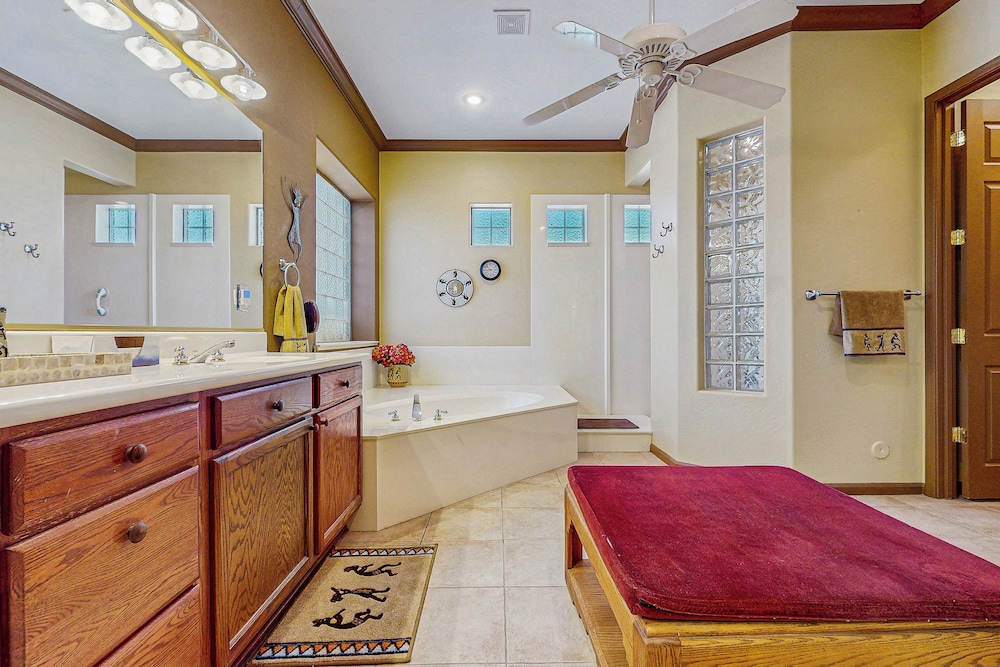 Goodyear Home w/ Private Pool, Spa & Built-in BBQ