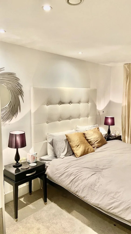 Stunning 1-Bed Apartment In London