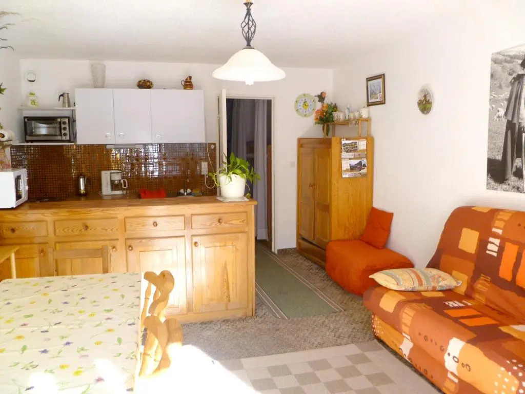 Apartment With one Bedroom in Enchastrayes, With Wonderful Mountain Vi