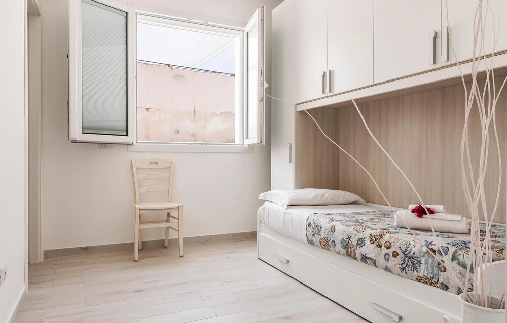 Amazing Home in Fontane Bianche With Wifi, 2 Bedrooms and Outdoor Swimming Pool
