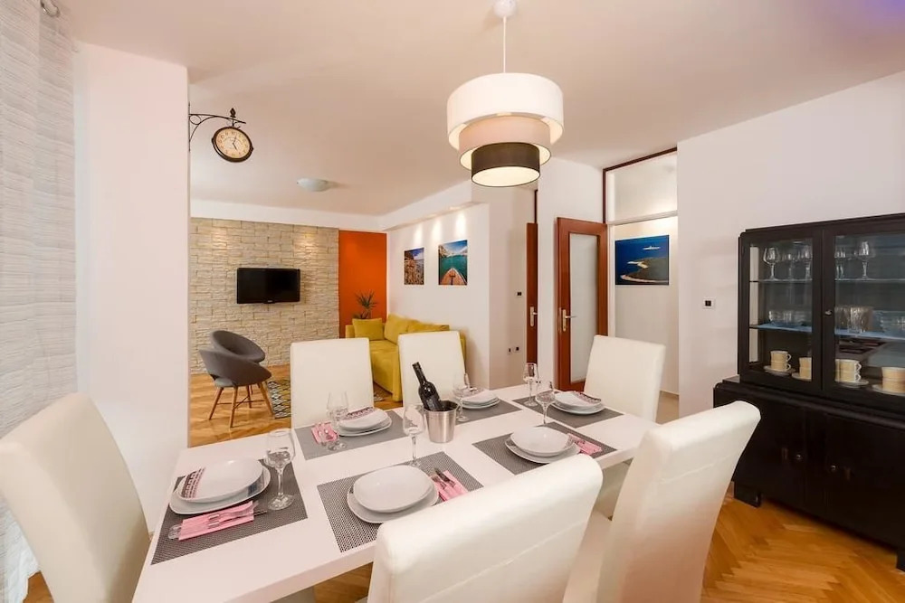 Exclusive apartment Bugenvila