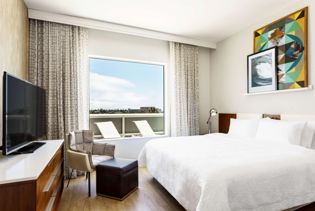 Hampton Inn & Suites Santa Monica