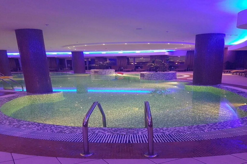 Qabila Westbay Hotel