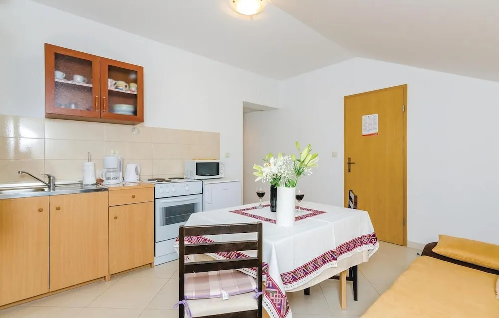 Amazing Home in Gruda With Wifi and 1 Bedrooms