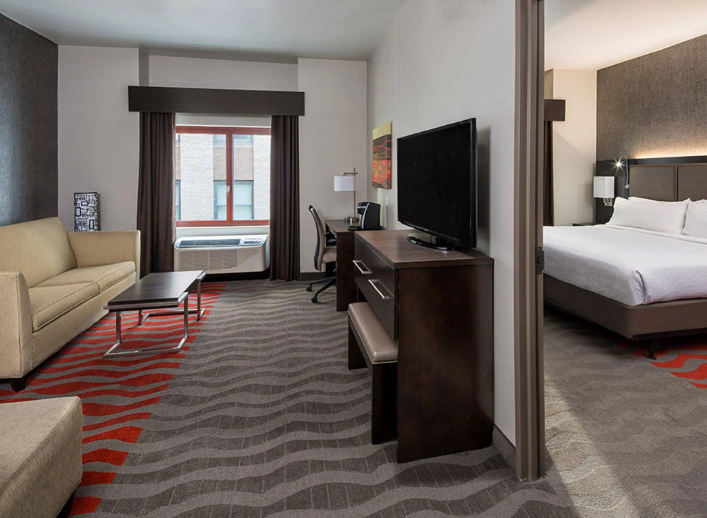 Holiday Inn Manhattan Financial District