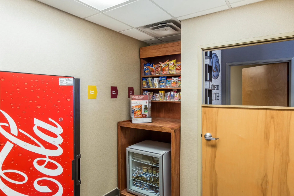 Comfort Suites Oxford I-20 exit 188