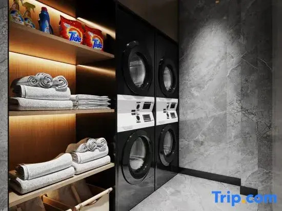 S Hotel (Chongqing Liujiaping Subway Station)