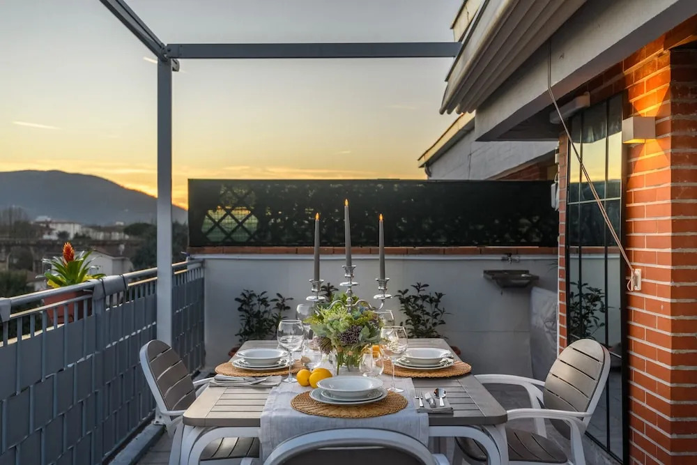 The Sunwall Loft in Lucca