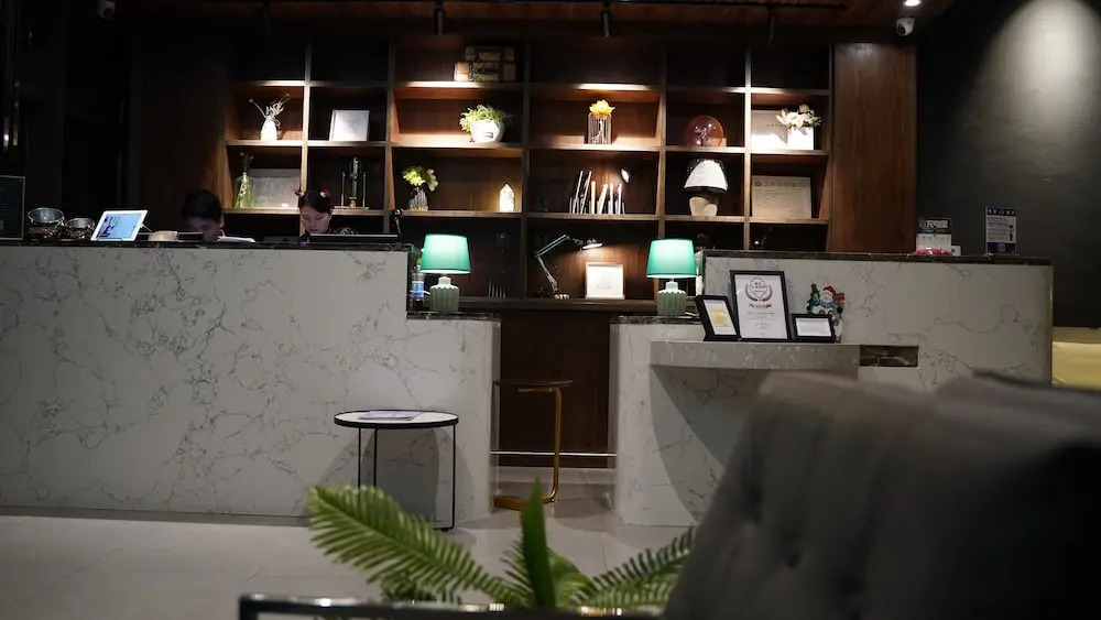 Mingjunwei Hotel