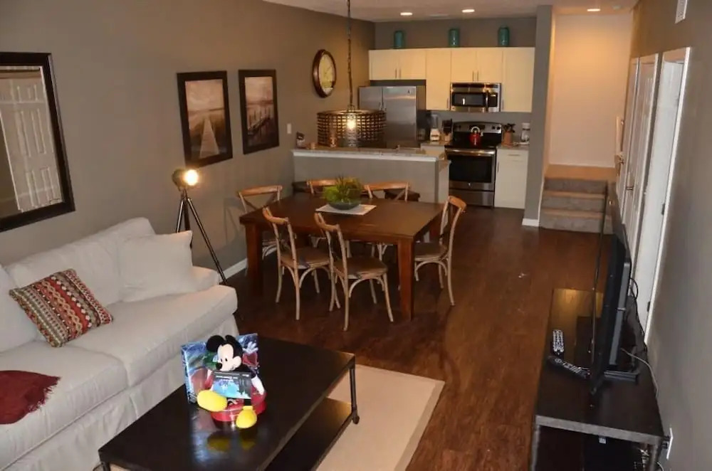 November Special at LV 3 Beds 2 Baths Id:61209