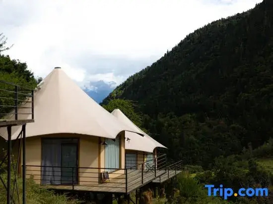 Yubeng Snow Mountain Nuoye Luxury Tent