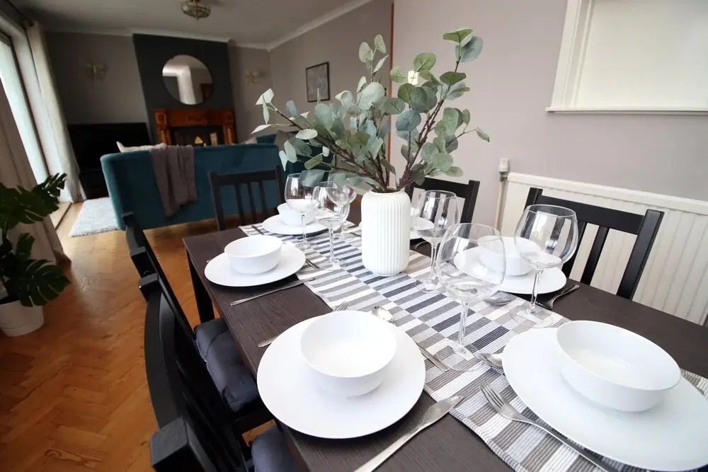 Becky's Bungalow by Tŷ SA - NEW Sleeps 8