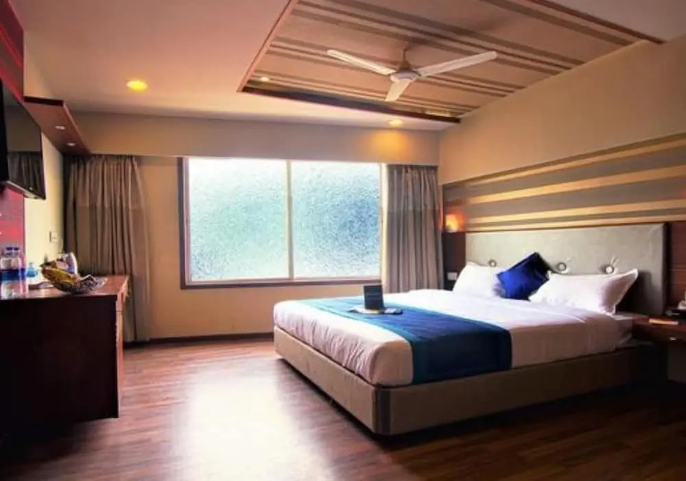 FabHotel Astra Berry's