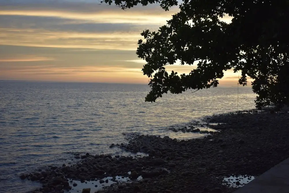Seaside travelers Inn by Camiguin Island Home