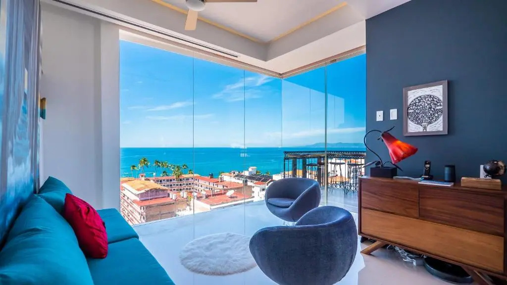 Pier 605 Pier Stunning Ocean View Corner Unit with Balcony