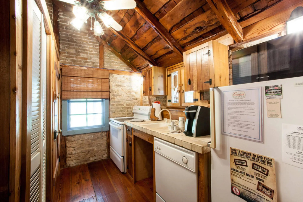 Gruene Cottages