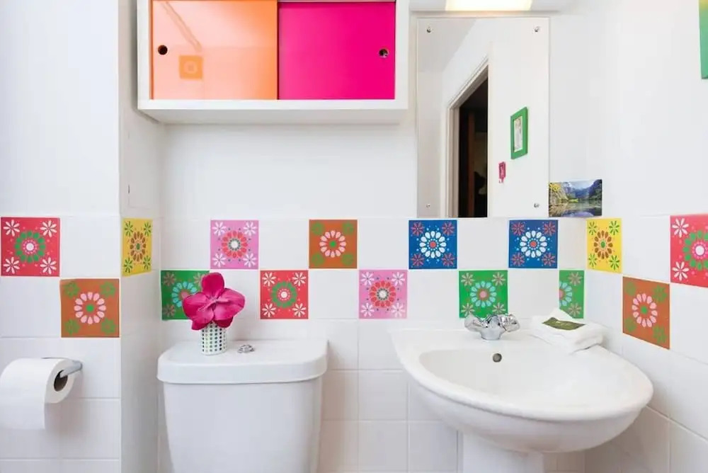 Homely 1 Bedroom Canal Side Flat with Balcony