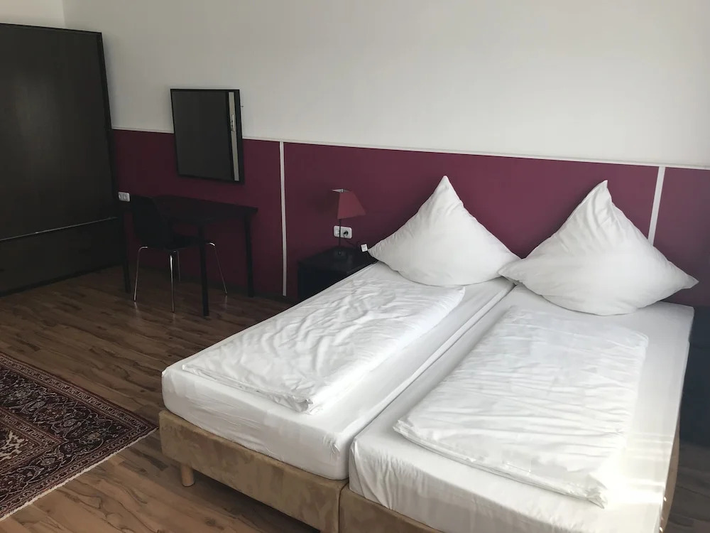 Garni Hotel Lore