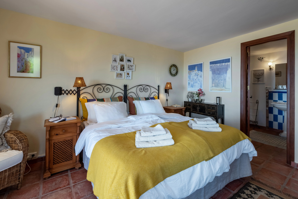 las palmeras stuning rural 3 bedroom property wiith perfectly maintained gardens  and private pool