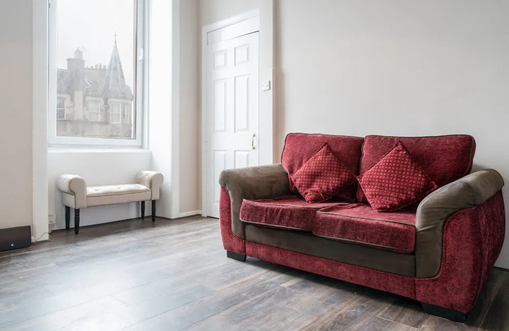 Newly Refurbished 1 Bedroom Flat