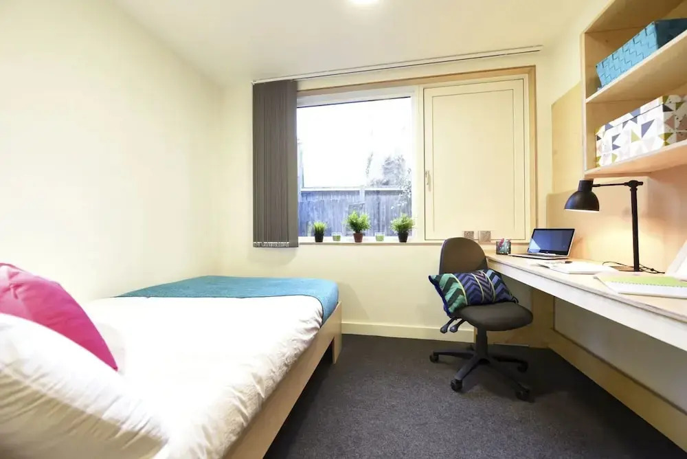 Raymont Hall in London