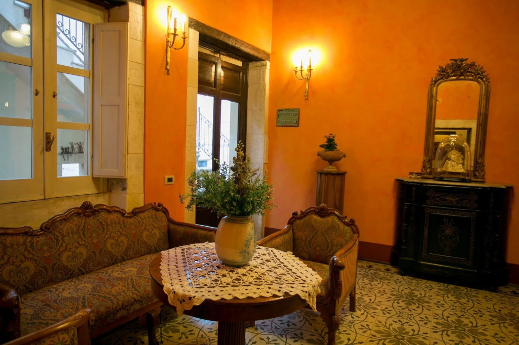 Hotel Henrys House