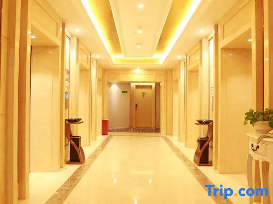Vienna International Hotel (Kunming Guandu Hello World )