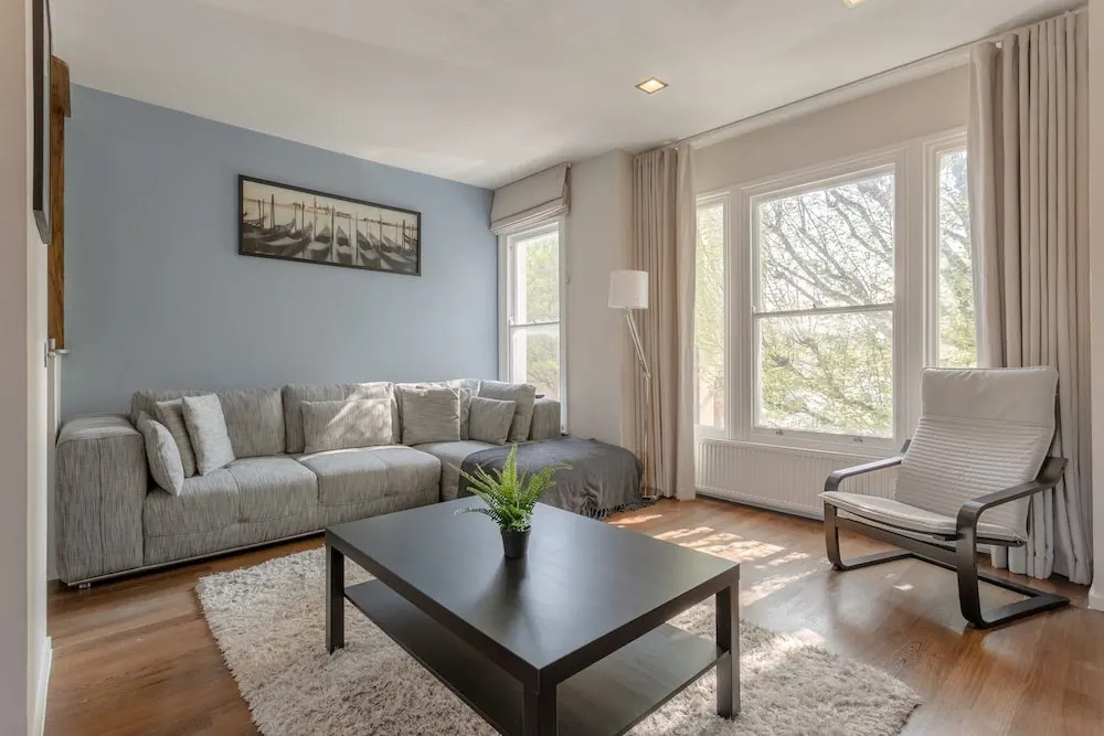 Stunning 2 Bedroom Terrace Flat in Fulham