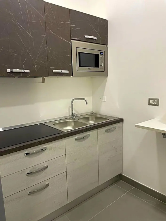 3 Rooms Chiaia