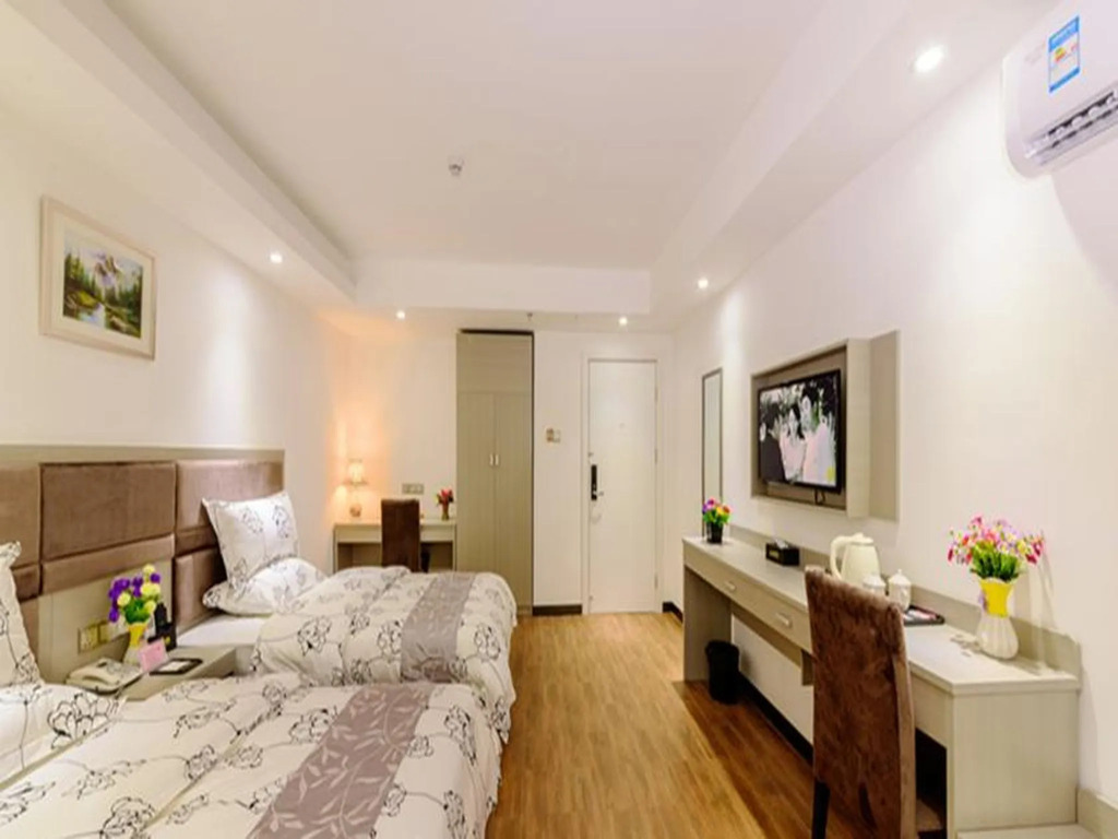 Shang Pin Holiday Inn Airport Second Branch
