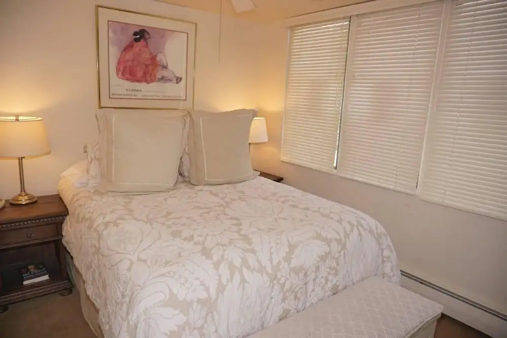 520 Cooper Ave E #305