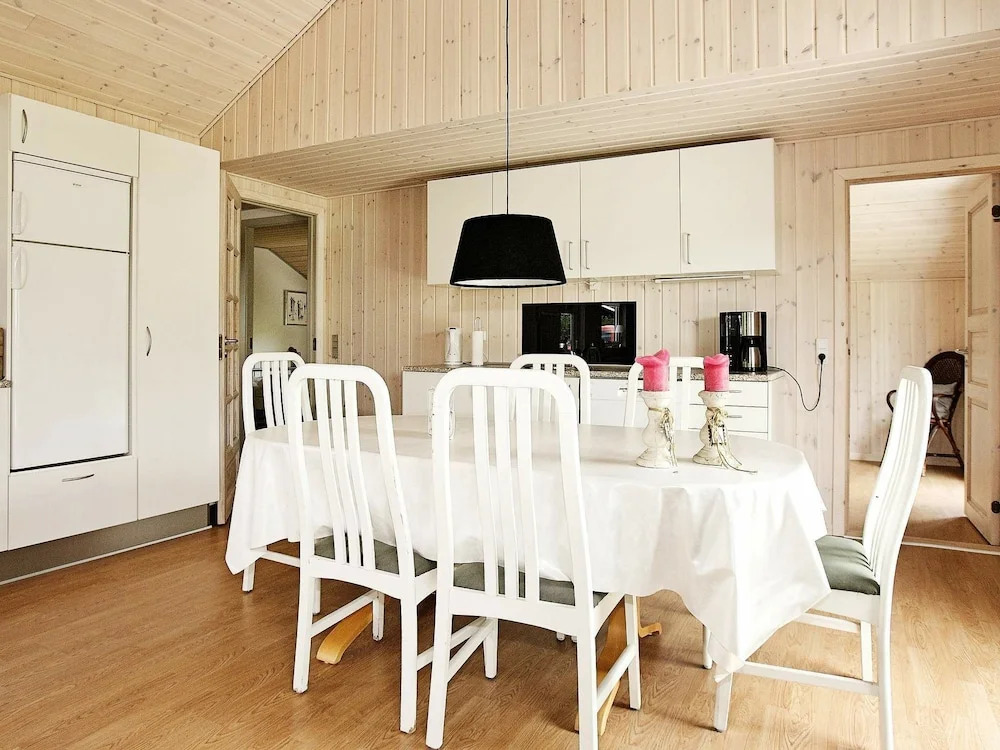 Luxurious Holiday Home in Hadsund With Jacuzzi