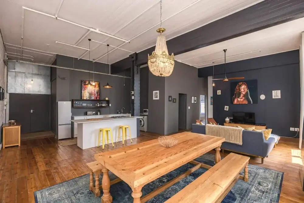 Modern Minimalism 2 Bedroom Apartment Near the Castle of Good Hope