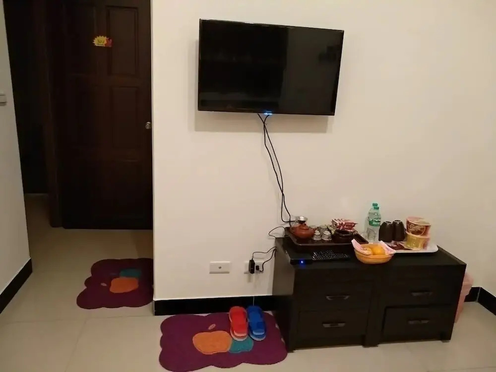 988 Homestay III